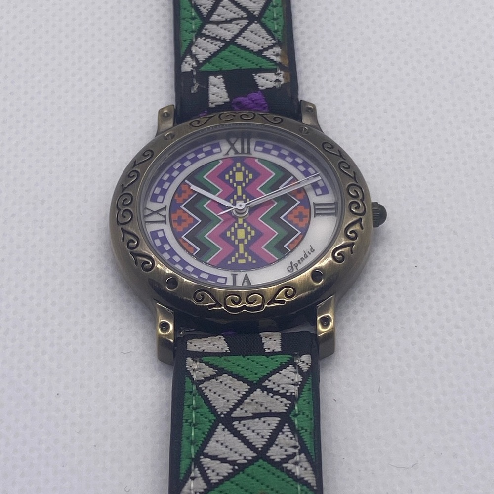 Spendid Multicolored Watch - Picture 10 of 12